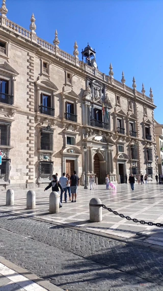 A juicio acusado de fabricar billetes falsos en un piso de alquiler en Granada