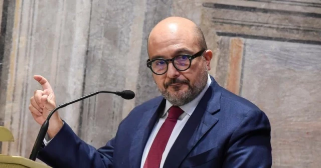 Ministro de Cultura de Italia comete un error sobre Colón y Galileo