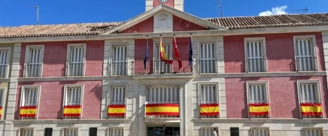 El nuevo alcalde de Aranjuez aupado por Ayuso realiza un polémico nombramiento
