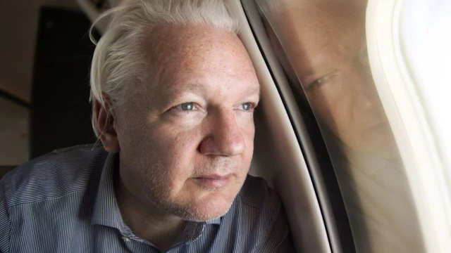 Donante anónimo cubre con bitcoin casi toda la factura del vuelo de Julian Assange hacia su libertad [ENG]