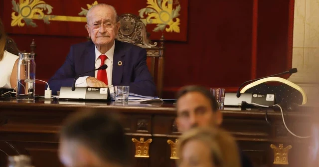 El alcalde de Málaga: "Si tiene un trabajo no será tan difícil encontrar un alquiler"