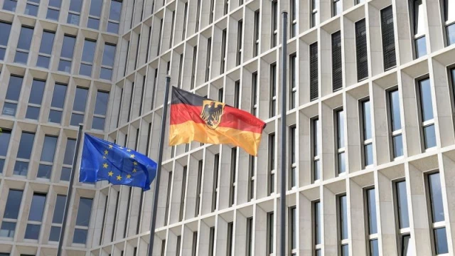 Alemania exige a los nuevos ciudadanos que acepten el derecho de Israel a existir (EN)