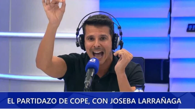 El bochornoso comentario machista de Isaac Fouto (COPE) a Irene Junquera: "Llévate la cámara al baño".