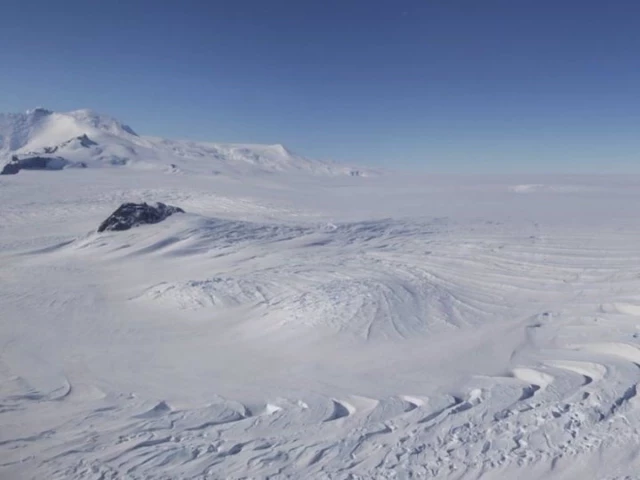 La Antártida contiene el doble de agua de deshielo de lo estimado