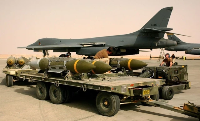 EEUU envió a Israel al menos 14.000 bombas de 2.000 libras desde el 7 de octubre (EN)