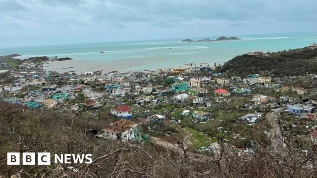 Casi toda la isla sin hogar' tras el paso del huracán Beryl [ENG]
