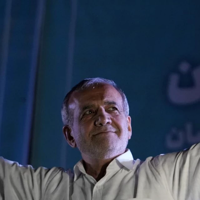 El reformista Masud Pezeshkian gana las elecciones presidenciales en Irán
