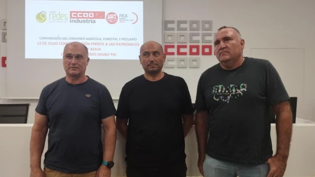 Denuncian jornadas de hasta 16 horas en empresas agrarias de la Región de Murcia