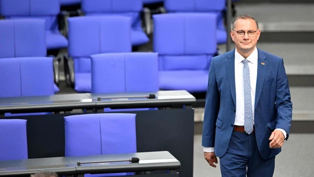 La ultraderecha alemana AfD y el xénofobo checo SPD crean nuevo partido en la Eurocámara. 'Europa de las Naciones Soberanas' será el nombre