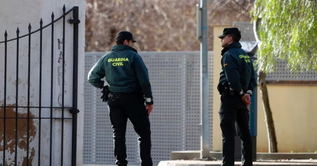 Mallorca | Detenidos cinco okupas por retener al dueño de una empresa de desokupación y amenazarlo con escopetas en Cala Rajada