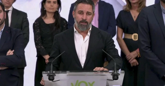 Santiago Abascal amaga ahora con romper con el PP en los ayuntamientos y desliga su decisión del ascenso de Alvise Pérez