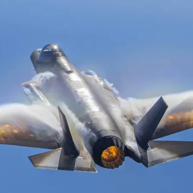 "Apenas llegar al país, el F-35 ya necesita reparaciones ”: Suiza tendrá que pagar por reemplazar el motor [ENG]