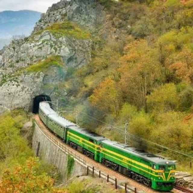Alsa recupera el tren histórico Rampa de Pajares