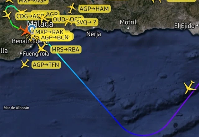 Un Boeing 737 de Ryanair se desvía de urgencia a Málaga