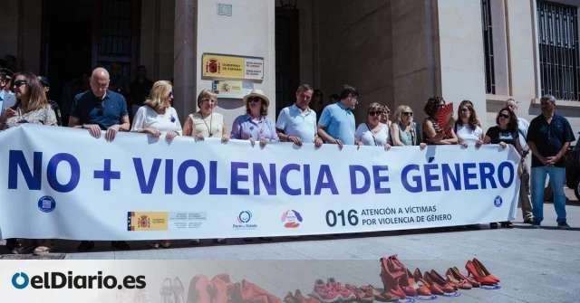 Catorce asesinatos machistas en 16 días: la pérdida de control de los agresores sobre las mujeres en verano acelera los casos