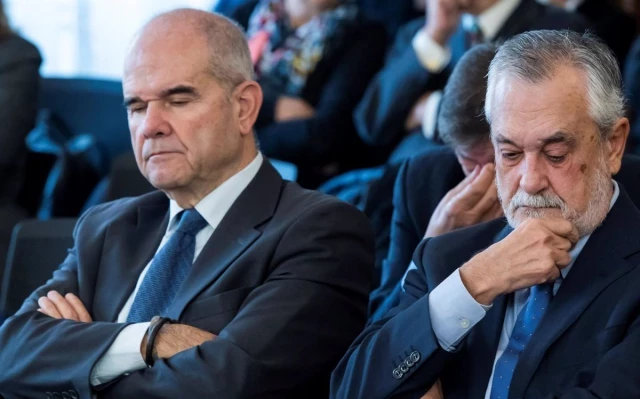 El Constitucional perdona al expresidente andaluz Manuel Chaves parte de la prevaricación de los 'ERE'