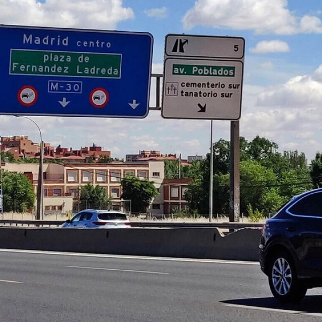 A partir de hoy la ciudad de Madrid multará a todos los coches sin etiqueta de la DGT