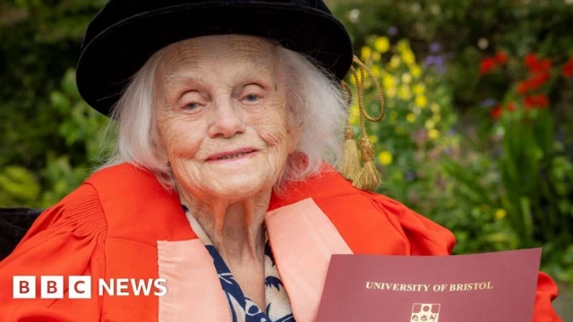Rosemary Fowler, pionera en la Física de 98 años, honrada 75 años después de descubrimiento [ENG]
