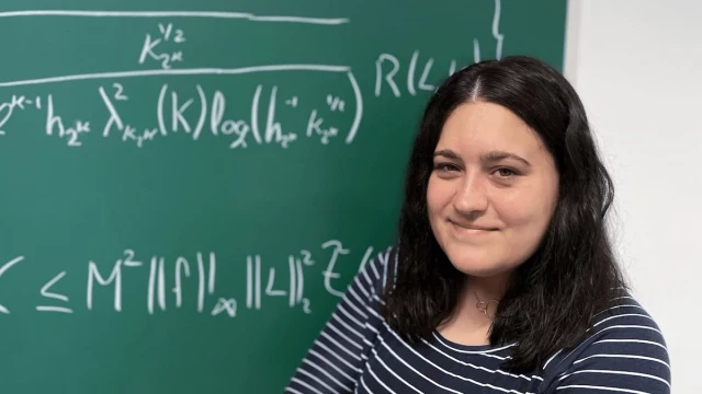 María Alonso, premiada por su talento en matemáticas: “Ni me planteé estudiar ingeniería por miedo a no valer por ser mujer”