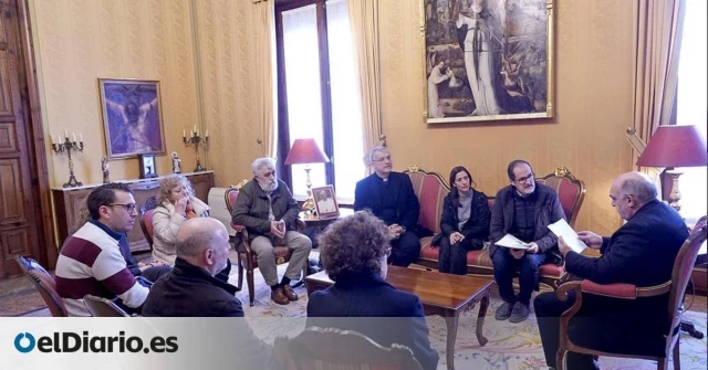 La web del Arzobispado de València borra el rastro de la reunión con el ente de las terapias de conversión de personas LGTBI