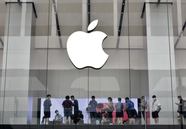 La CNMC investiga a Apple por "posibles prácticas anticompetitivas" y le advierte de una potencial multa