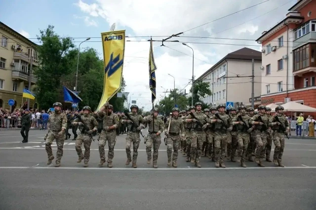 Gira europea del neonazi Batallón Azov para recaudar fondos