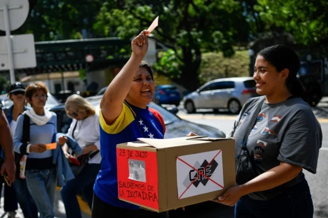Venezolanos denuncian trabas para registrarse a votar [Abril 2024]