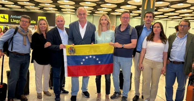 El PSOE califica de "show" el viaje de políticos del PP a Venezuela y exige que expliquen si se realizó con dinero público