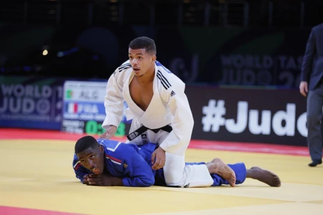 El judoca argelino Dris Messaoud se retira de los Juegos Olímpicos de París tras negarse a competir contra un atleta israelí. (FR)