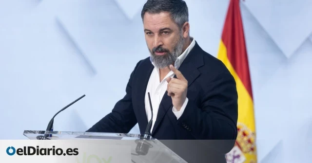 Vox se querella contra Sánchez y Bolaños por acusar de prevaricación al juez Peinado