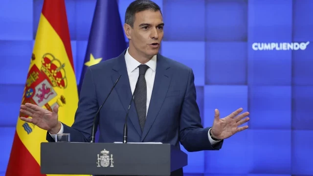 Sánchez justifica la negociación bilateral con ERC para un concierto fiscal como un "paso" en la "federalización" de España