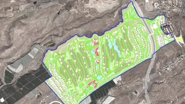 Campos de golf y emergencia hídrica: resultado de un modelo insostenible