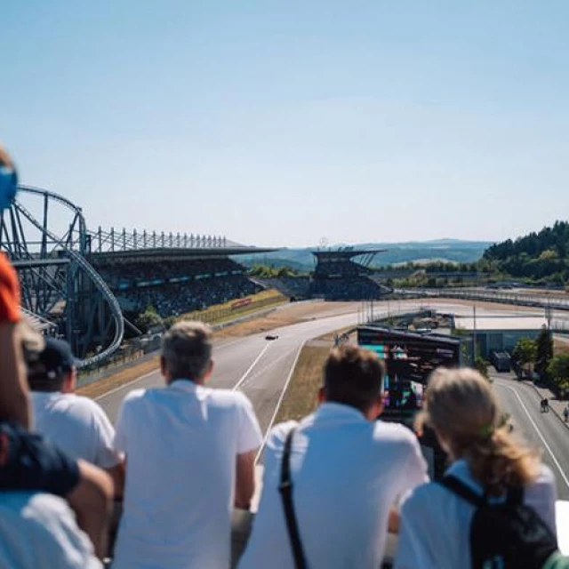 Una veintena de heridos por una explosión en el circuito alemán de Nürburgring