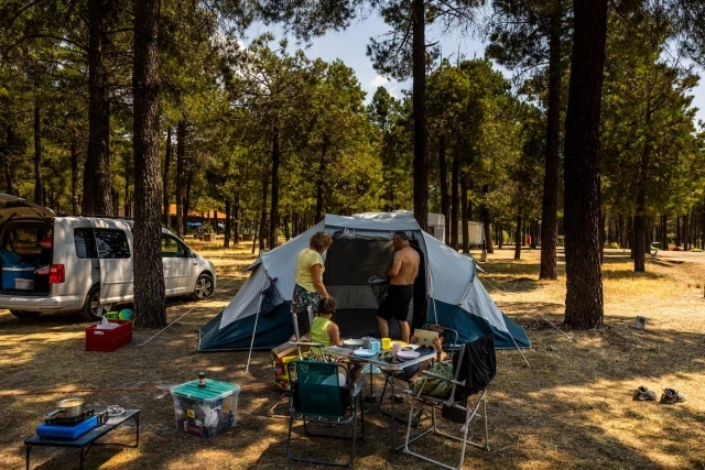 De la tienda de campaña y la caravana al bungalow de lujo: “Ahora todo el mundo quiere ir de camping”