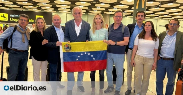 El viaje a Venezuela de los dos senadores del PP que sabían que iban a ser "inadmitidos" costó al Senado 9.178 euros