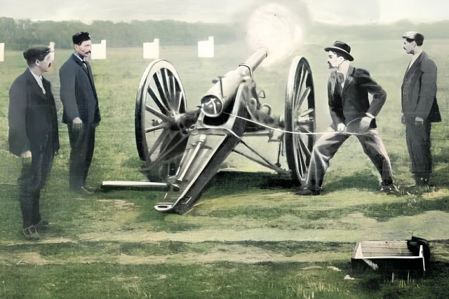 En los Juegos Olímpicos de 1900 ya había competiciones de tiro. De tiro con cañón, en concreto