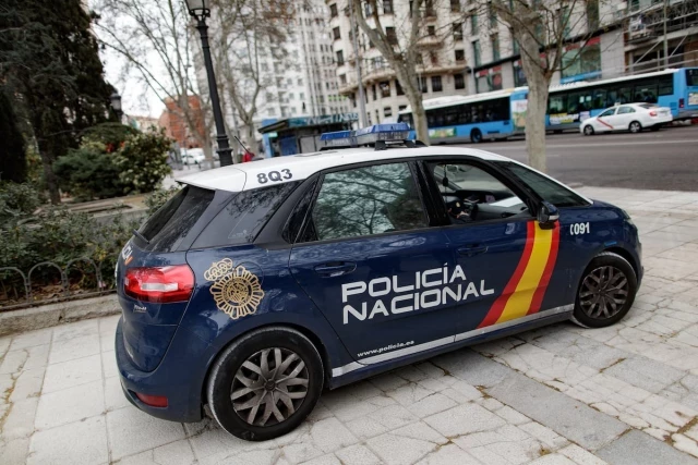 13 detenidos y cuatro policías heridos en una reyerta en Puente de Vallecas