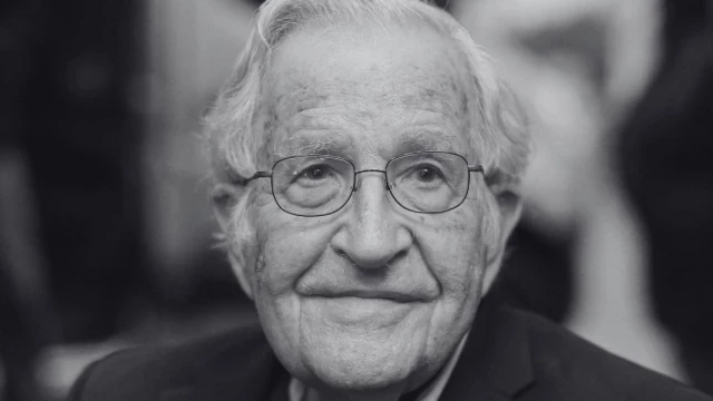 Chomsky, la revolución de la gramática y la política