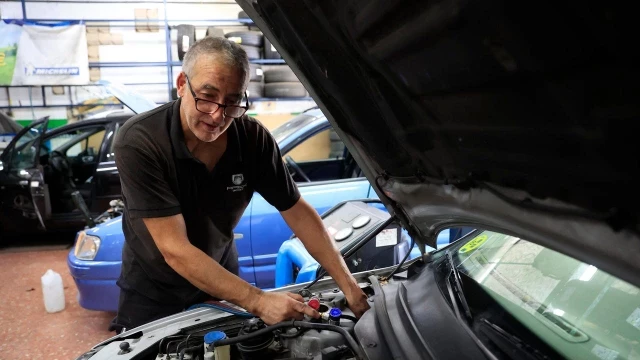 Cuanto más viejo es un coche, menos va al taller