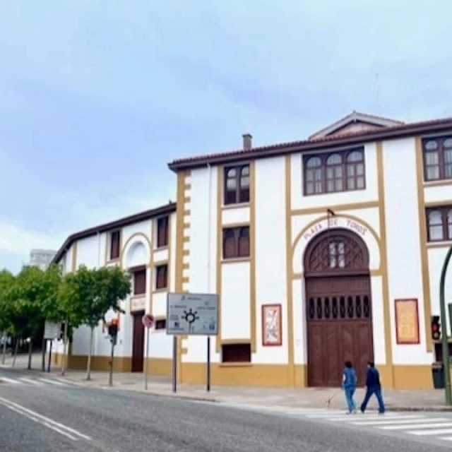 Denuncian un acto taurino para menores en la plaza de toros de Santander que cuenta con el apoyo del Ayuntamiento