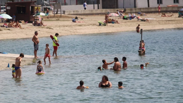 Desaconsejan el baño en O Preguntoiro tras detectar presencia de la bacteria E. Coli