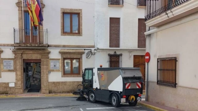 Compromís exige la dimisión del presidente de la CHJ por autorizar agua para chalés de lujo a Llíber en plena sequía