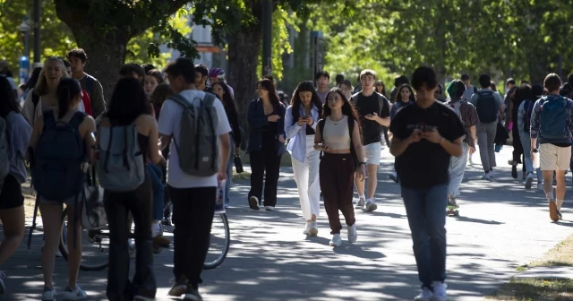 Aumento de mano de obra extranjera barata deja a jóvenes de Canadá sin empleo