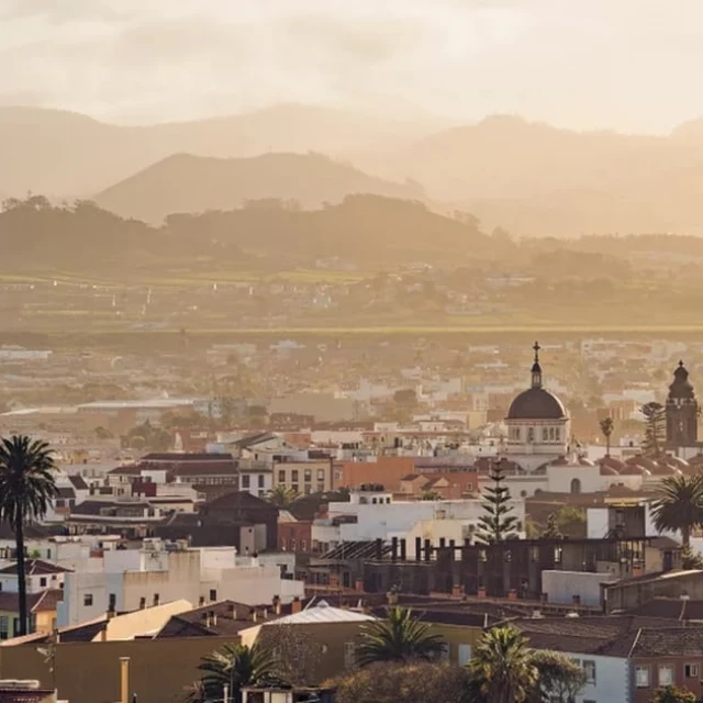 El bonito pueblo de Tenerife que inspiró a algunas de las principales ciudades de América y tiene la única catedral de la isla