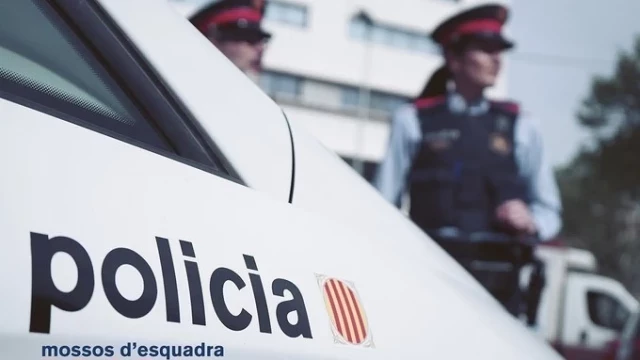 Detenido en Ripoll por besar a una menor mientras dormía en la estación de tren