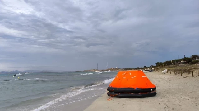 Rescatado con vida el pescador que permanecía desaparecido en Formentera