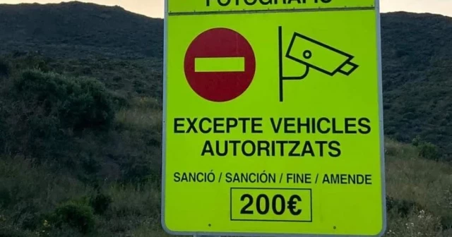 Las Zonas de Bajas Emisiones llegan a la montaña: así prohíben circular coches fuera de las ciudades