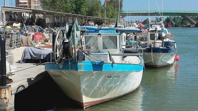 Los pescadores piden protección ante la pesca ilegal tras la brutal agresión en Cullera