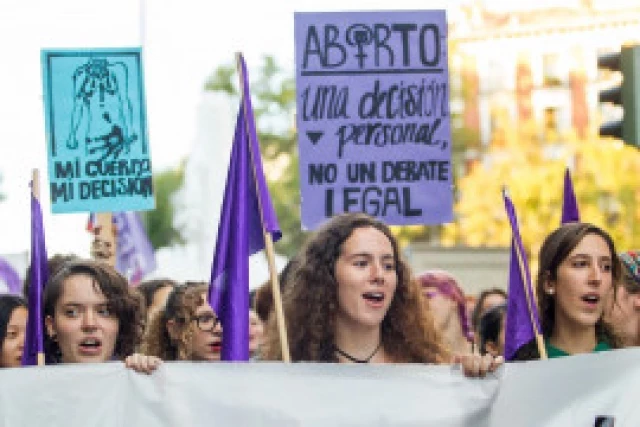 El plan de la ola reaccionaria para acabar con los derechos sexuales y reproductivos