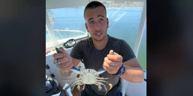 Un pescador de Huelva alerta de una plaga: «Esto hay que pescarlo y sacarlo como sea»